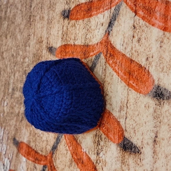 New york Mets knit hat and diaper cover for newborn pictures - Picture 4 of 10